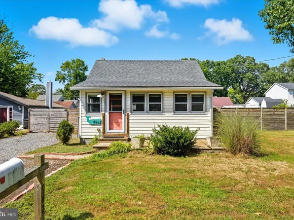 4962 Elm St, Shady Side, MD 20764