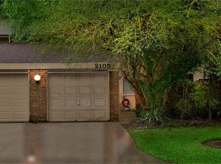 2105 E Settlers Way, Spring, TX 77380