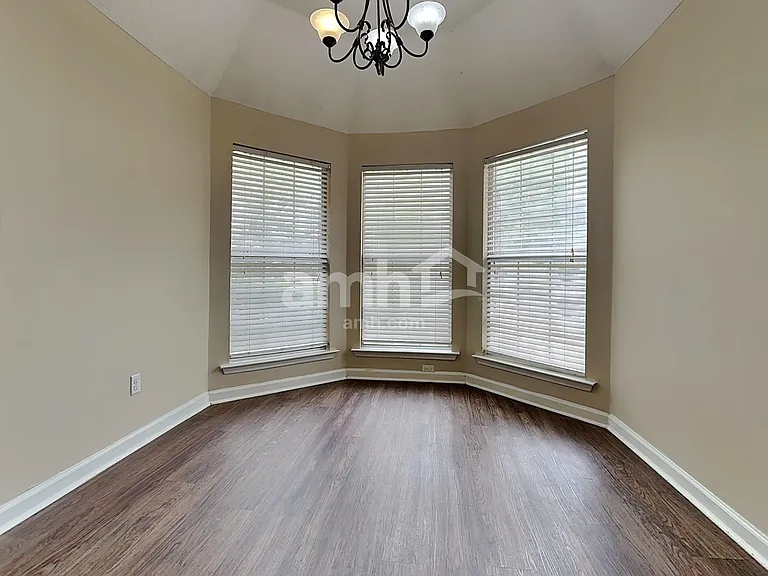 1146 Red Fern Cir E — Photo 7