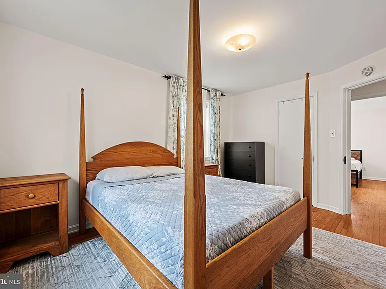 139 Hawaii Ave NE — Photo 10