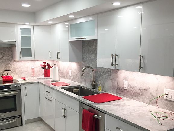 4th image of 531 N Ocean Blvd APT 404