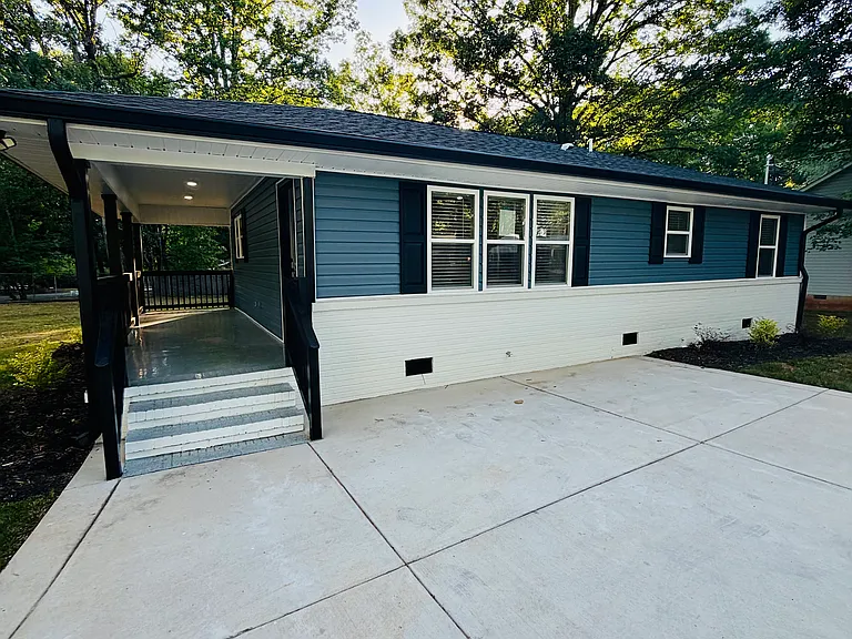 3603 Flint St — Photo 1
