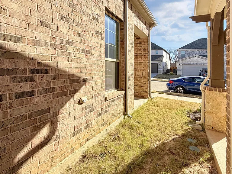 2653 Acadia Dr — Photo 43