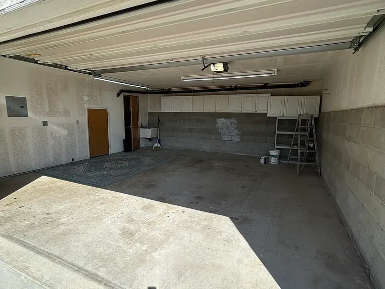 2324-28 W Jewett St #2330 — Photo 24