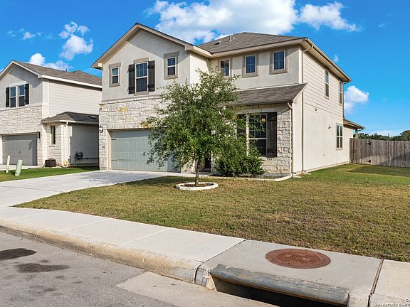 3rd image of 2546 Verona Way