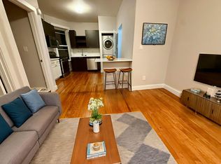 212 E 34th St APT 3R, Brooklyn, NY 11203