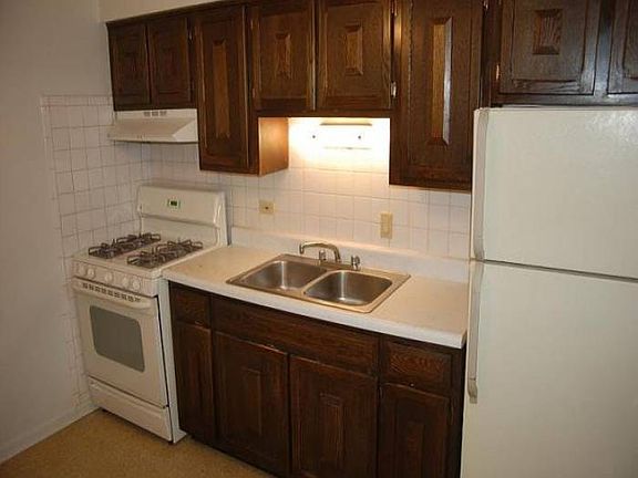 Eat In Kitchen