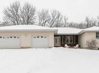 261 4th St W, Riverside, IA 52327