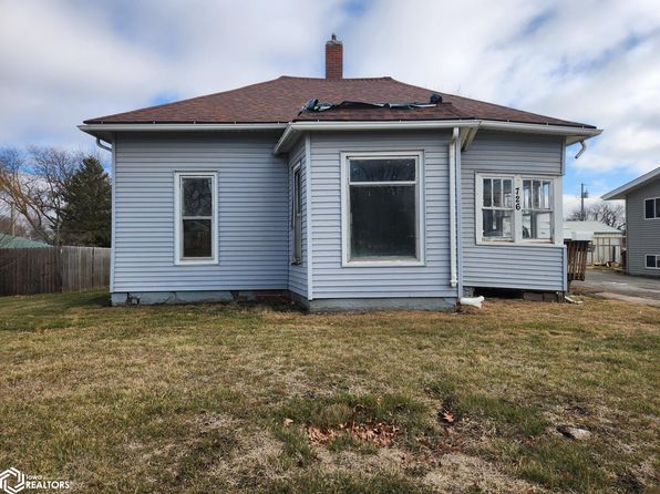726 N 7th St, Chariton, IA 50049