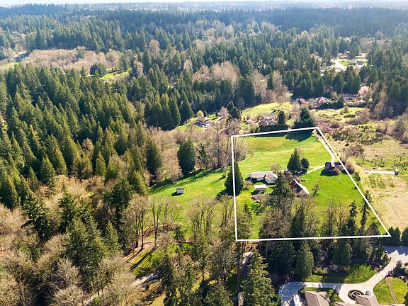 3rd image of 20430 NE 92nd Pl