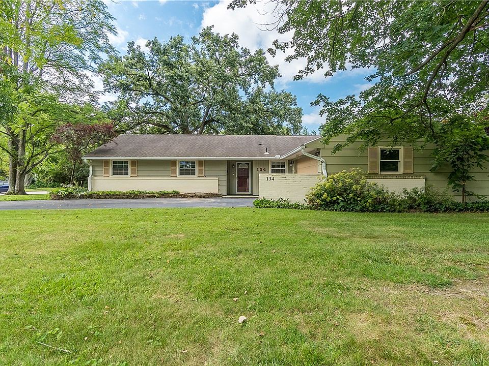 1st image of 134 Bristol Dr