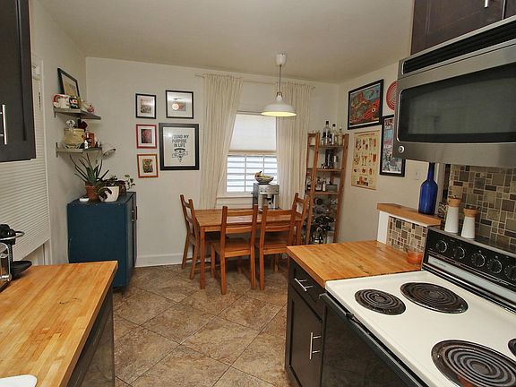 4th image of 1624 Courtney Ave
