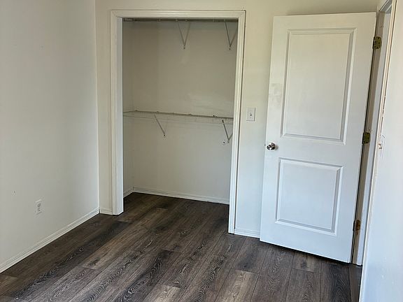 5th image of 249 E Terrace Ct