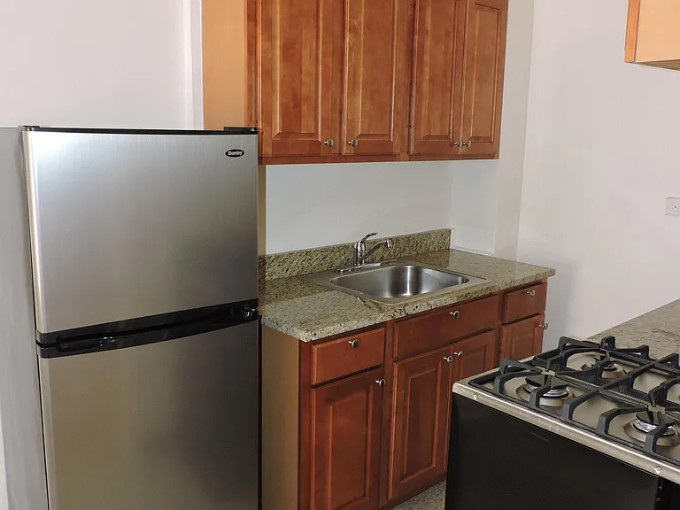 5036 N Sheridan Rd — Photo 6