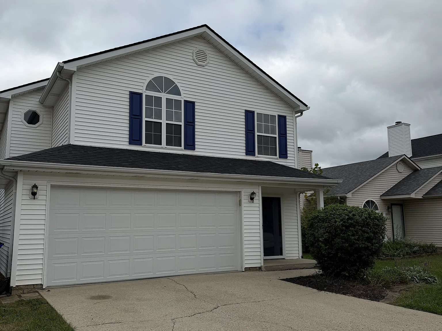 3 bed, 2.5 bath, 1544 sqft, $2,000 — Photo 1