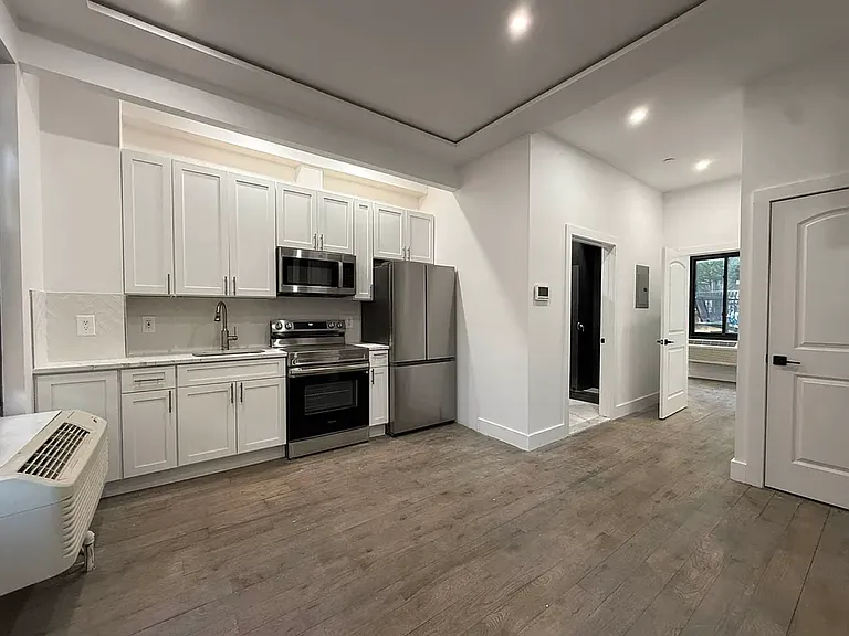 79 Suydam St #1 — Photo 4