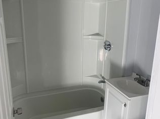 16 Catharine St APT 1R, Worcester, MA 01605