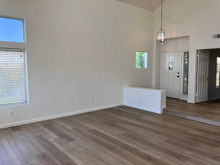 6609 E Pinnacle Pointe — Photo 4