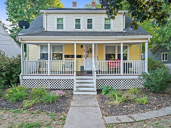 2nd image of 3 Revere Ct