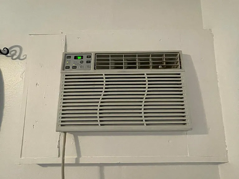 877 Ludlow Ave #5 — Photo 30