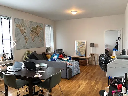 Rented by Cohen Smith Chang LLC | media 6