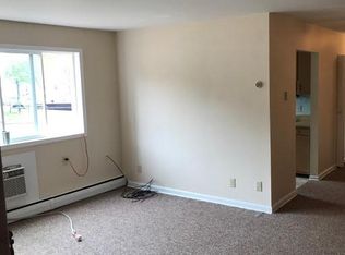 247 Arlington St APT 101, Forest City, NC 28043