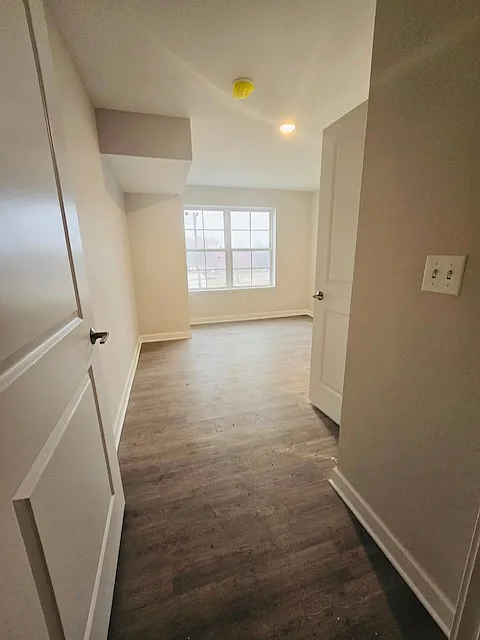 Amity Commons — Photo 2