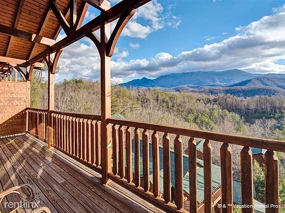 Its called Million Dollar View for good reason