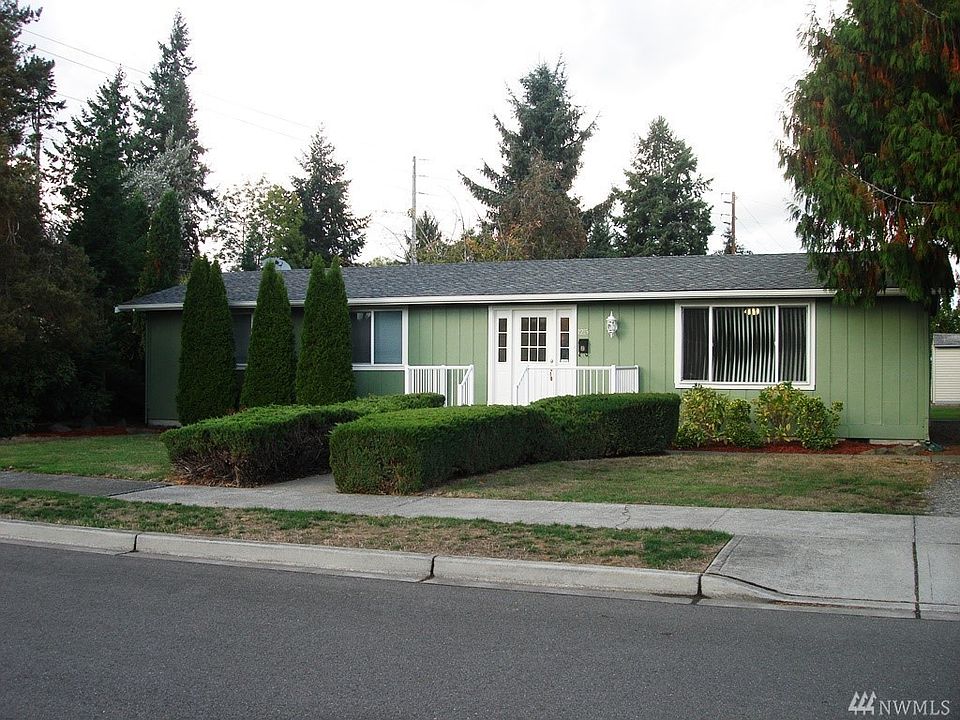 1st image of 1215 22nd St SE