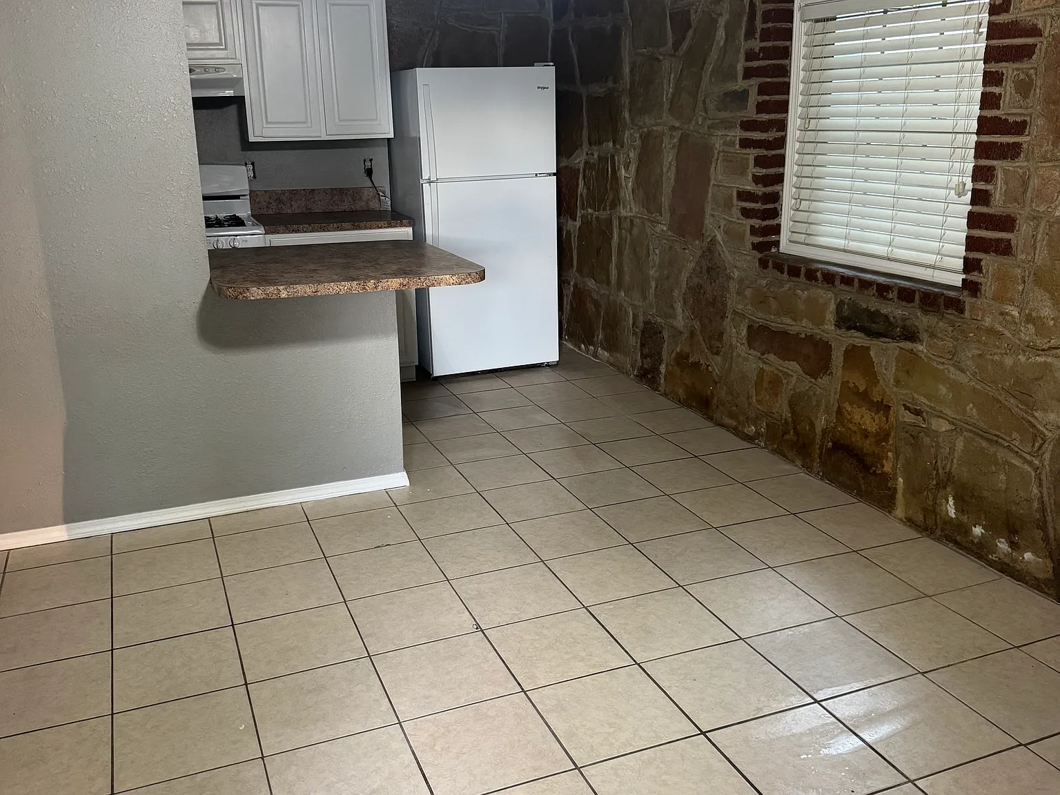 506 N Oak Avenue — Photo 3