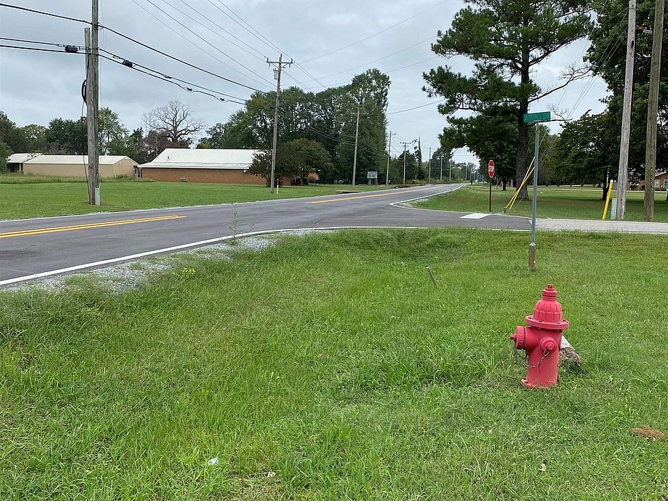 2nd image of 1 Atkins Dr SE