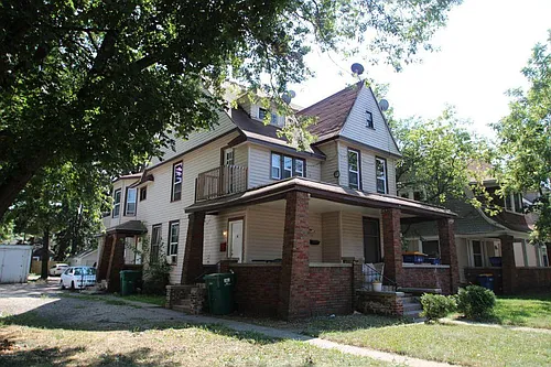 52 Burton St SW #3 Photo 1