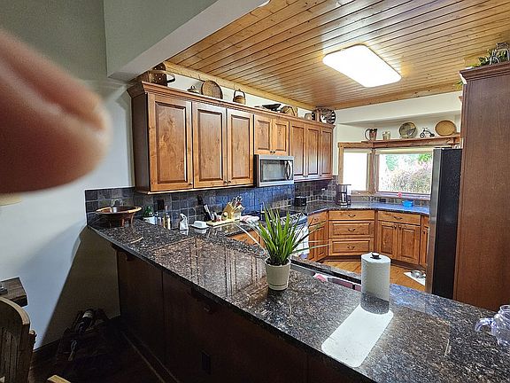 5th image of 158 Bear Cub Ln