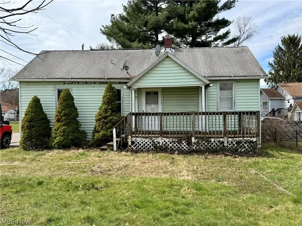1304 Lakeshore Blvd, Akron, OH 44301