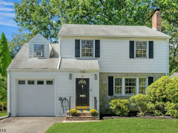 26 Whittier Ter, Bloomfield Twp., NJ 07003
