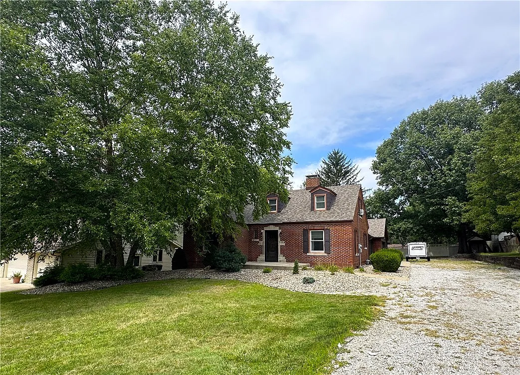 9 W Liberty Ln photo 1