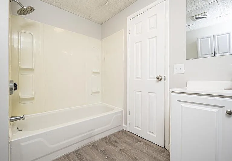 25 Harrison Ave — Photo 15