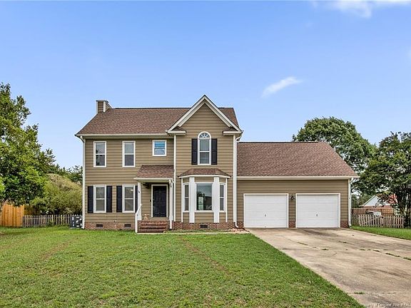 2nd image of 1183 Helmsley Dr