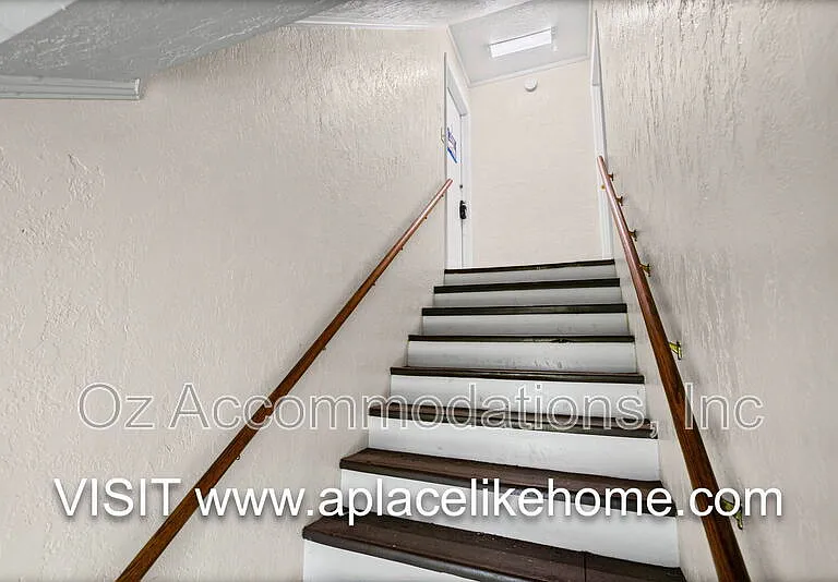 563 S Ash Ave #3 — Photo 3
