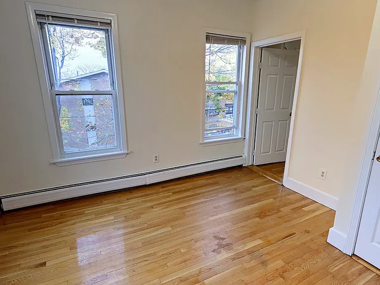 38 Bond St #2F — Photo 13