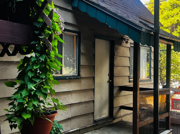 (undisclosed Address), Twin Peaks, CA 92391