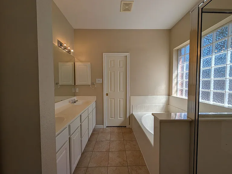 947 River Rock — Photo 22
