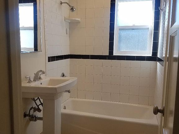 2nd image of 518 S Sierra Madre Blvd #6