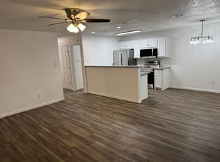 111 Magnolia St APT B, Levelland, TX 79336