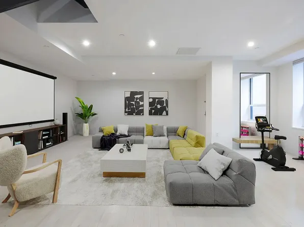 416 West 52nd Street TH213 image 2 of 21