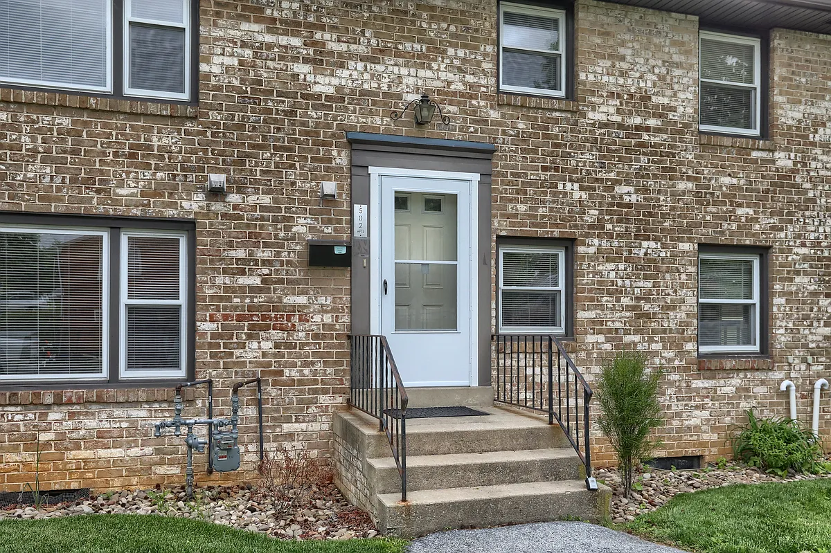 Building Photo - 502 Klein Ave #2