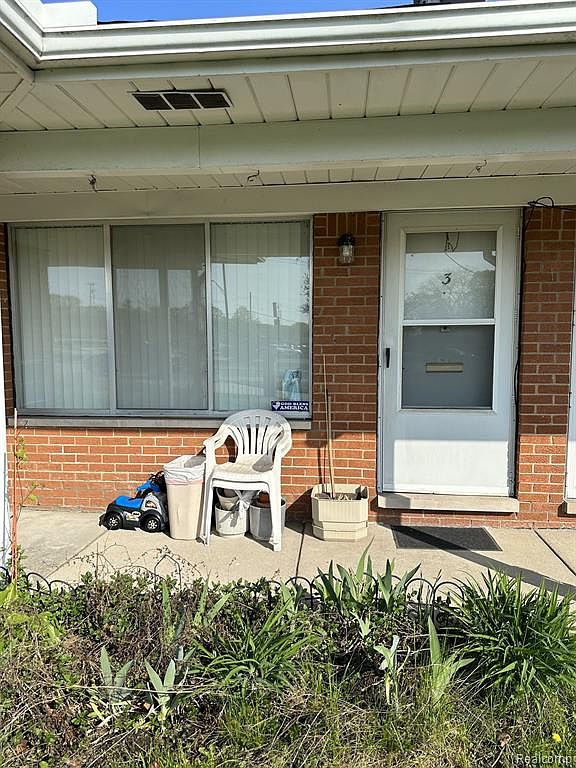 22444 Kelly Rd APT 3, Eastpointe, MI 48021 Zillow
