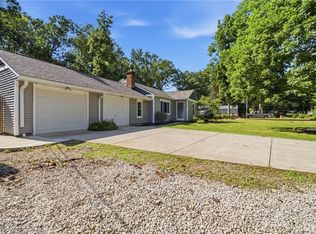 6024 Louis Dr, North Olmsted, OH 44070
