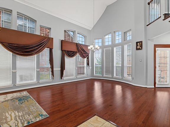 5th image of 8708 Rugby Rd