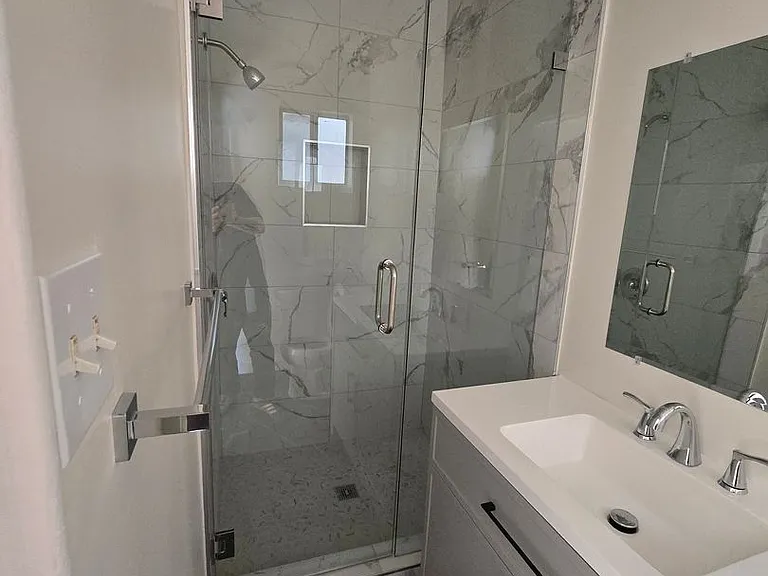 357 N Ogden Dr — Photo 23